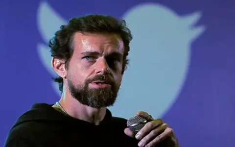 Jack Dorsey Kenalkan Aplikasi Sun Day Rancanganya, Dapat Melacak Vitamin D Serta Sinar UV
