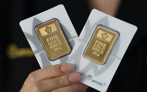 Harga Emas Antam Pada Hari Ini Mengalami Penurunan